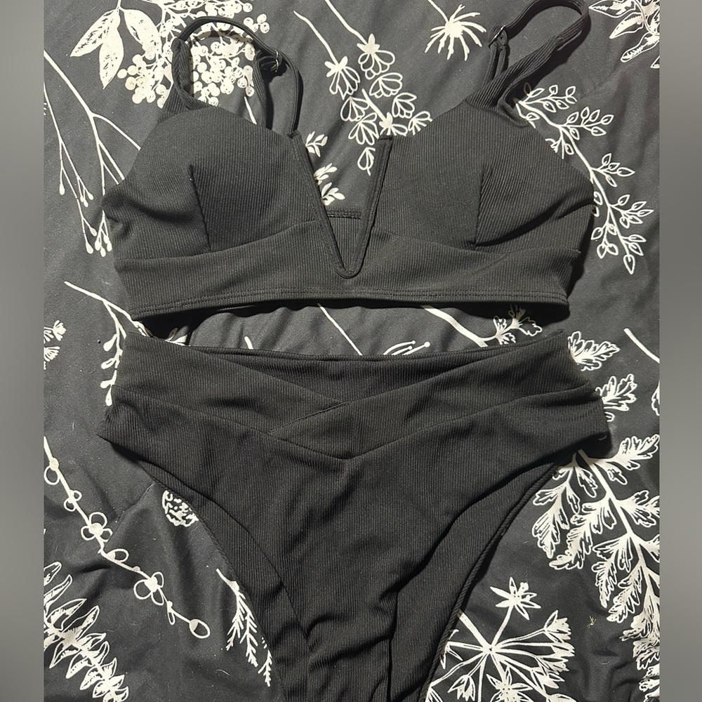 Black Bikini Set